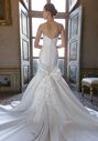 ÉLYSÉE Atelier THERON Fit-and-Flare Wedding Dress - thumbnail - 2