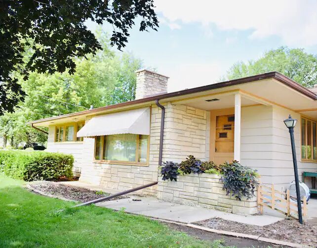 Picture of Hynek Air BNB