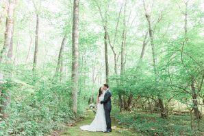 Outdoor Wedding Ceremony at Lord Thompson Manor