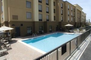 Picture of Hampton Inn & Suites Navarre