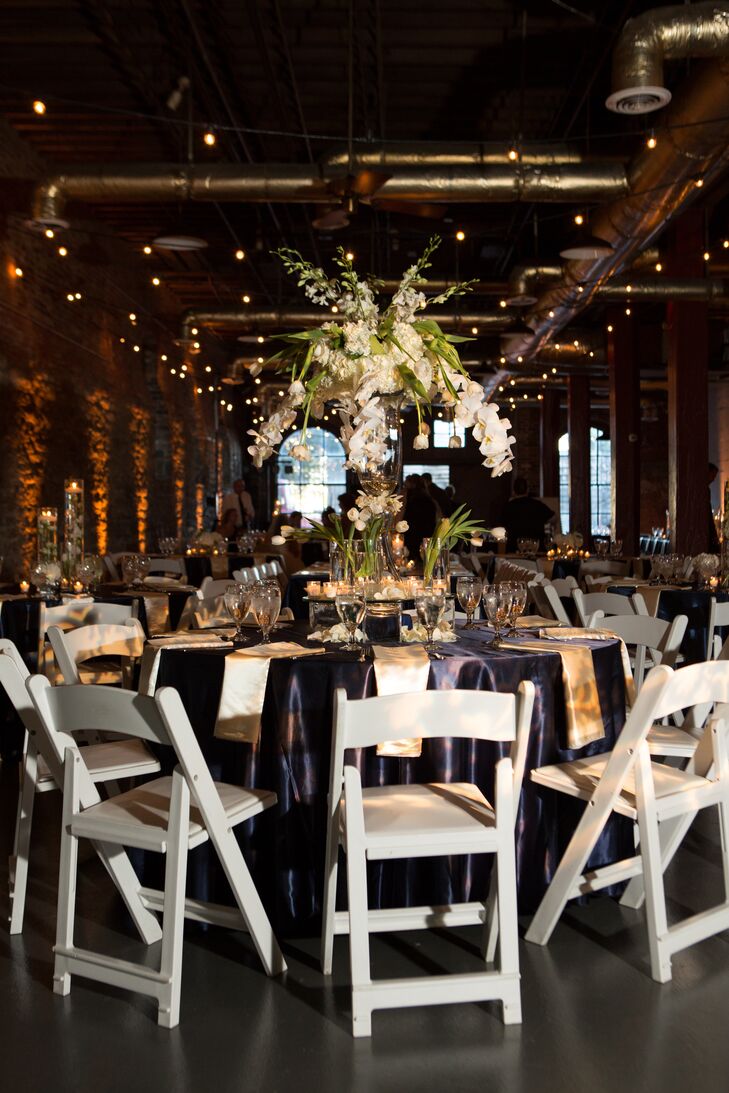 "We wanted the overall look for our reception to be pristine and elegant," says Suzie.