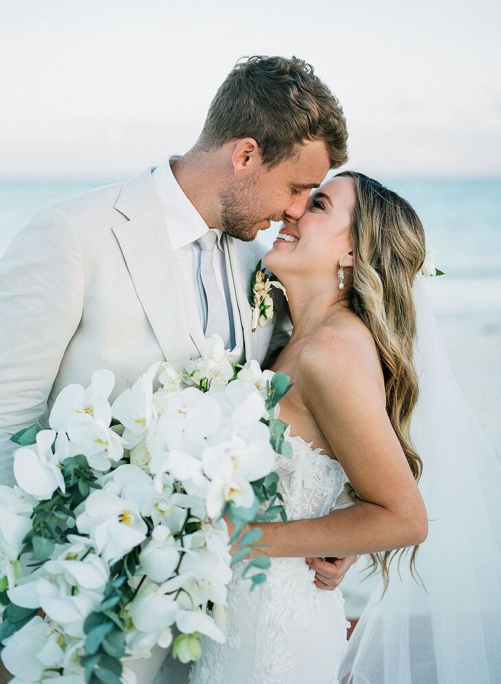 Beach Bride and Groom Portraits in Mexico