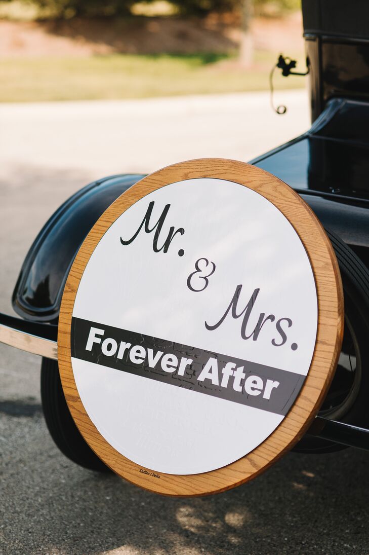 Mr. and Mrs. Car Sign