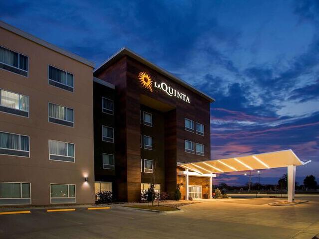 Picture of La Quinta Inn & Suites by Wyndham Pittsburg