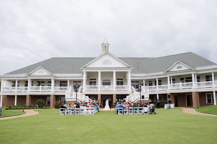 Outdoor Ceremony at Colonial Heritage
