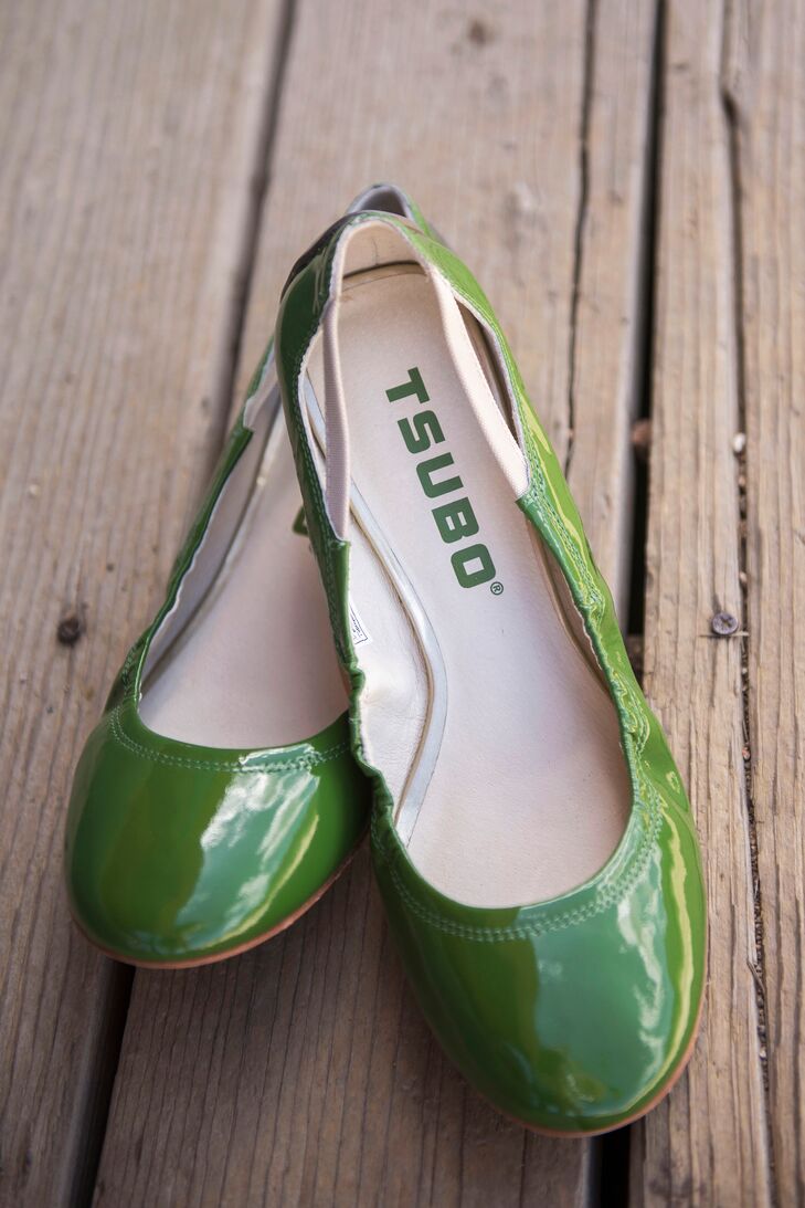 Elizabeth wore green flats with her wedding dress to match the wedding colors.