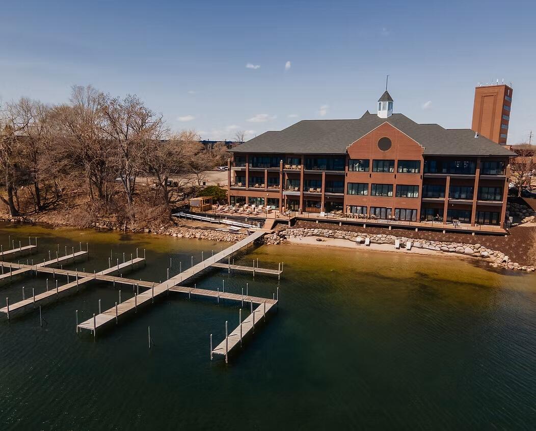 Picture of The Shoreline Lake Minnetonka