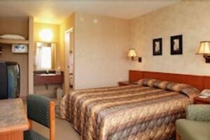 Picture of Langley Hwy Hotel