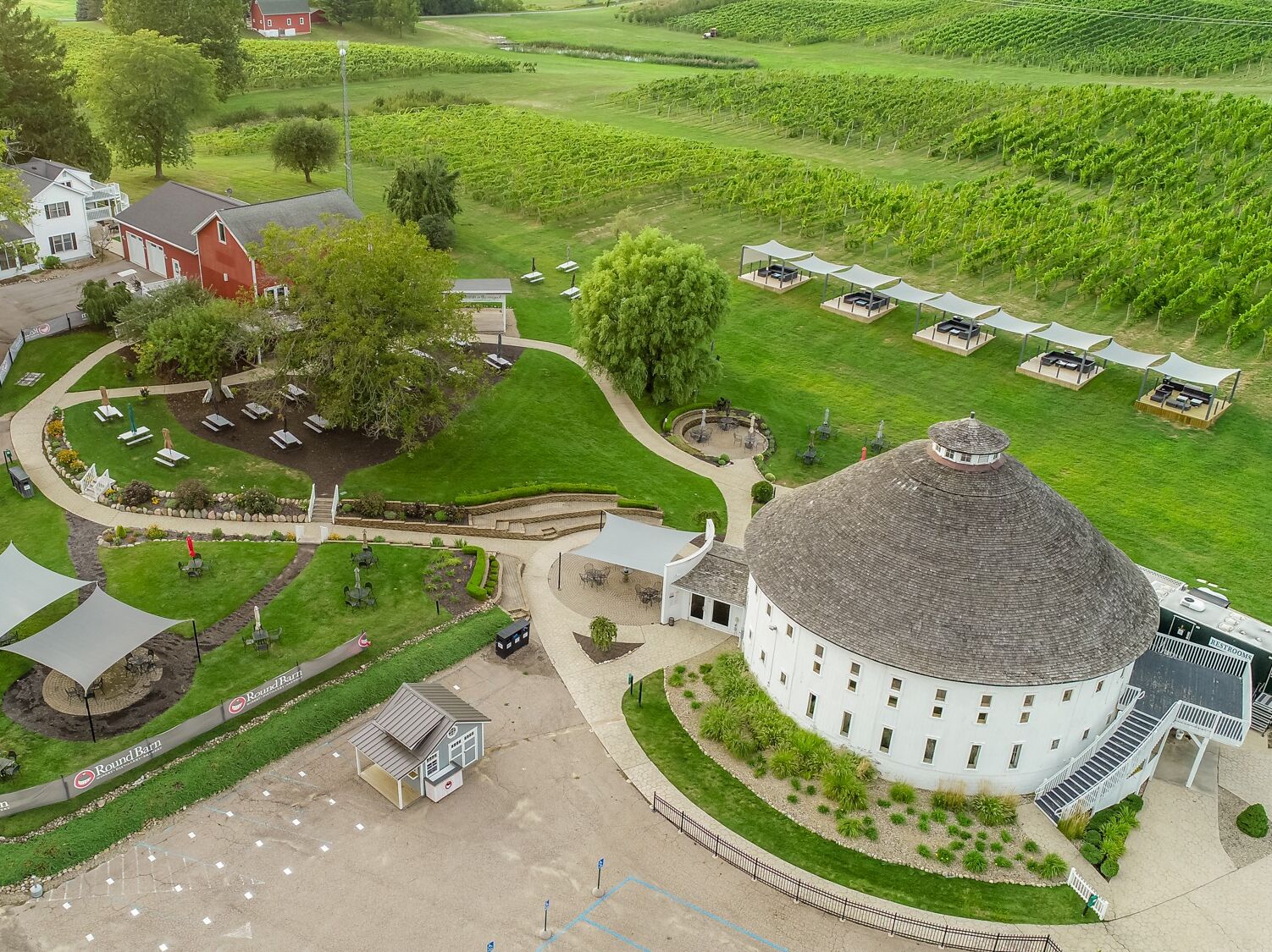 Picture of Round Barn Winery & Estate
