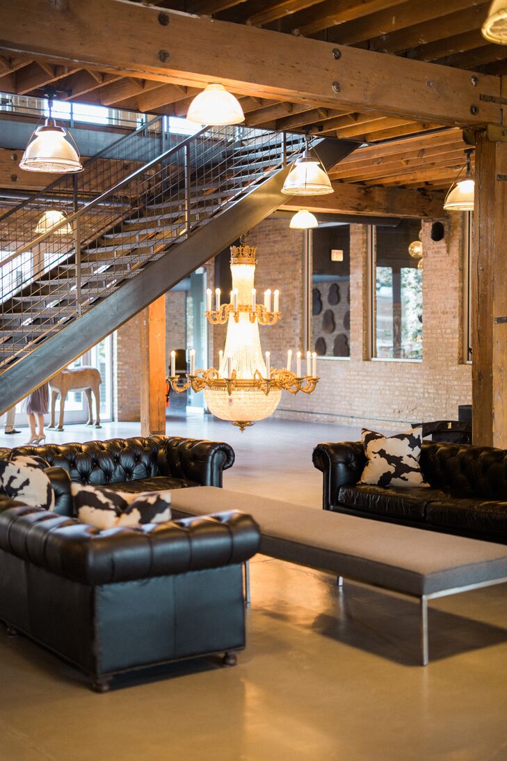 Elegant Tufted Leather Cocktail Lounge Couches