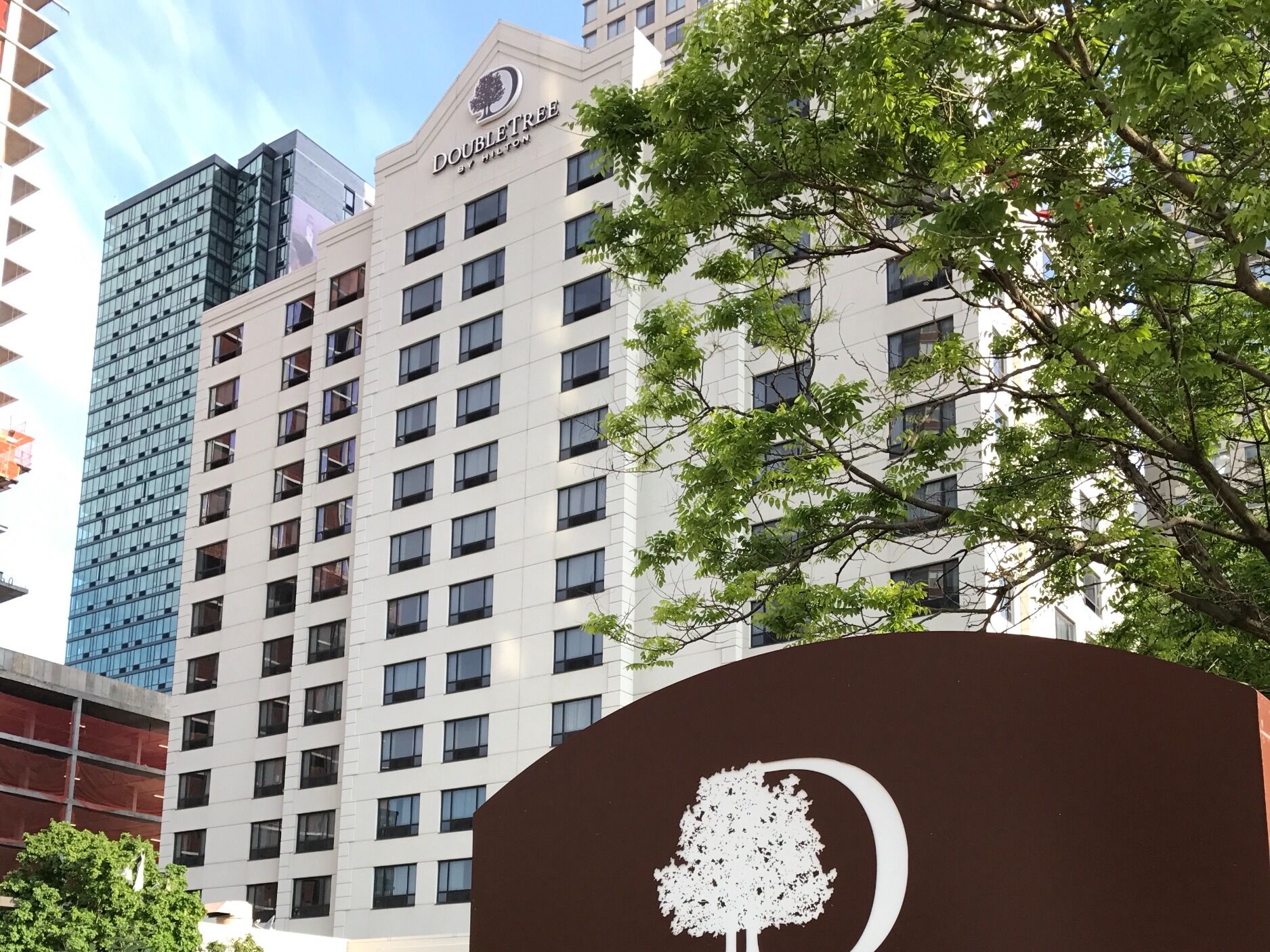 Picture of DoubleTree by Hilton Hotel & Suites Jersey City