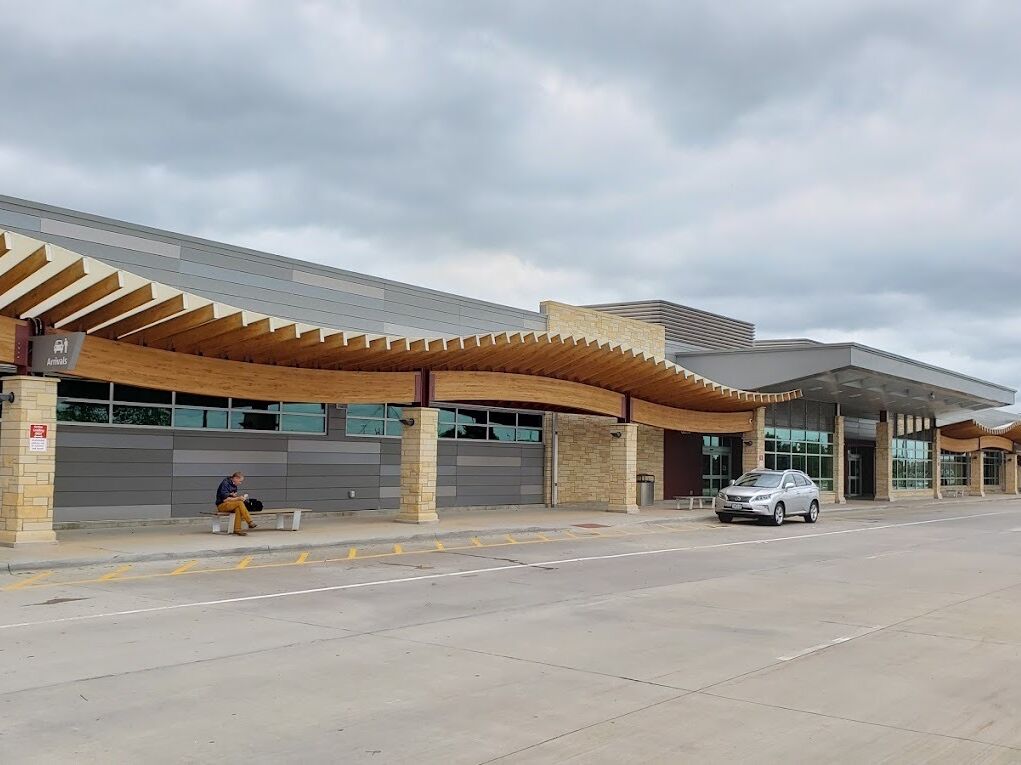 Picture of Eastern Iowa Airport (CID)