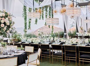 As the co-founder of GlamGlow, Shannon knows a thing or two about luxury, and her wedding to Luciano at Saddlerock Ranch in Malibu, California, is daz