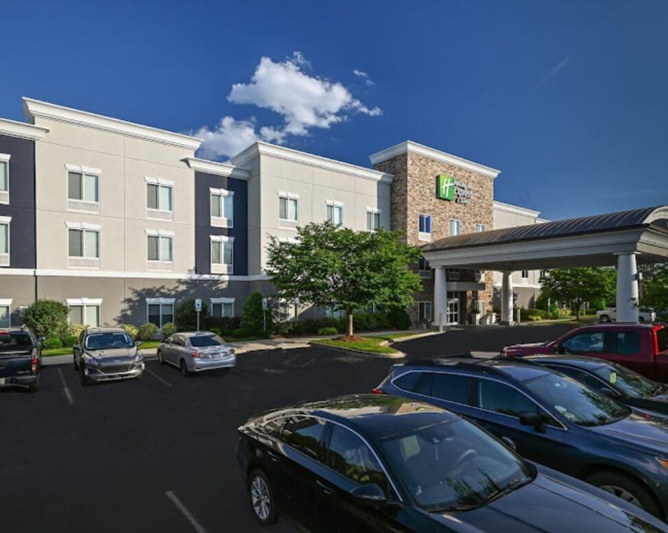 Picture of Holiday Inn Express & Suites Charlotte SE-Matthews