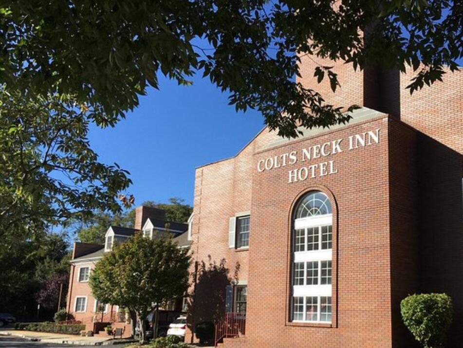 Picture of The Colts Neck Inn