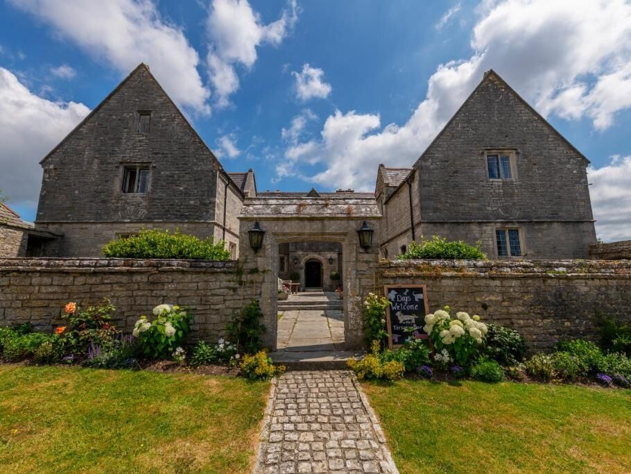 Picture of Mortons Manor, Corfe
