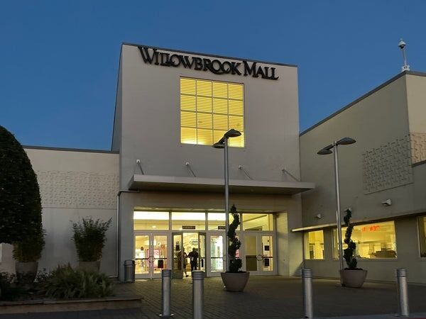 Picture of Willowbrook Mall