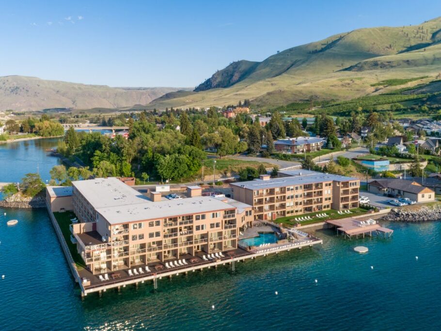 Picture of Grandview On the Lake