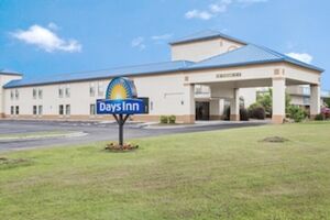 Picture of Days Inn by Wyndham Selma