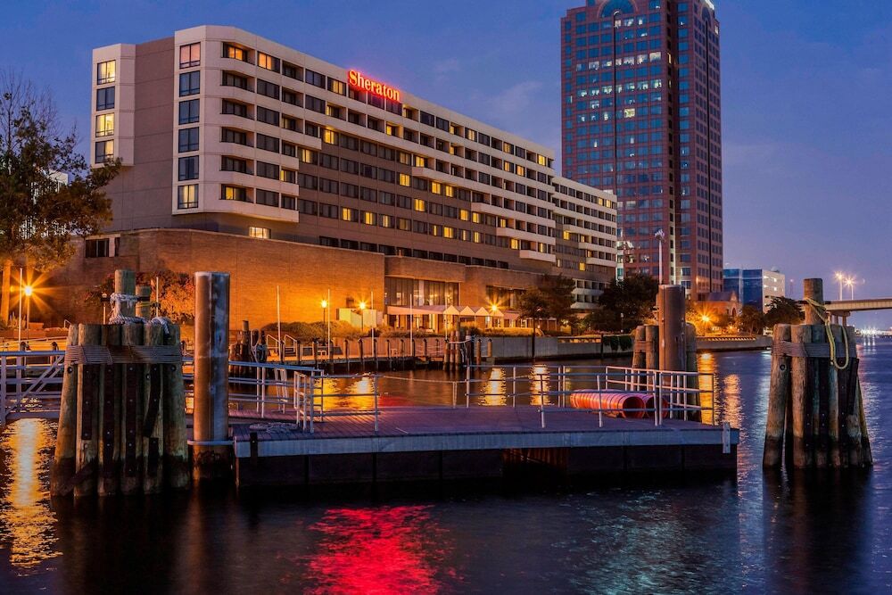 Picture of Sheraton Norfolk Waterside Hotel