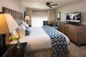 Picture of Cambria Landing Inn & Suites