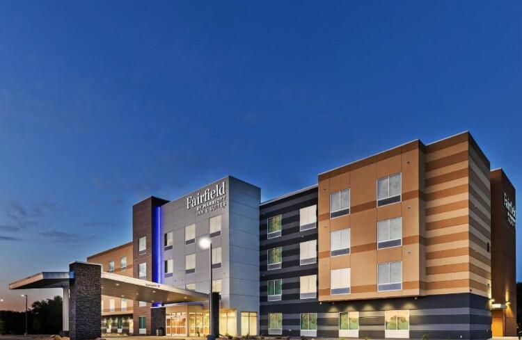 Picture of Fairfield Inn & Suites
