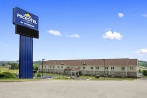 Picture of Microtel Inn by Wyndham Mineral Wells / Parkersburg