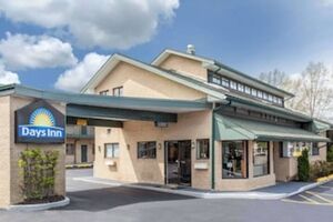 Picture of Days Inn by Wyndham Woodbury Long Island