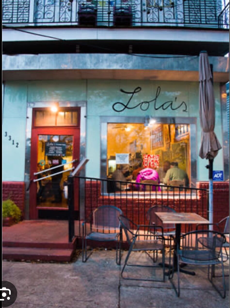 Picture of Lola's