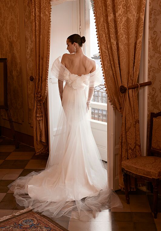 Soft flow by Ricca Sposa Atelier Aelia 25-015(3) Mermaid and Trumpet Wedding Dress - 2