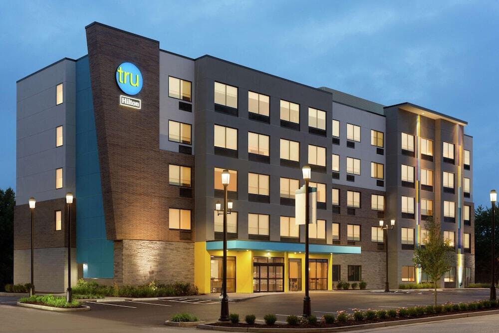 Picture of Tru by Hilton St. Charles St. Louis, MO