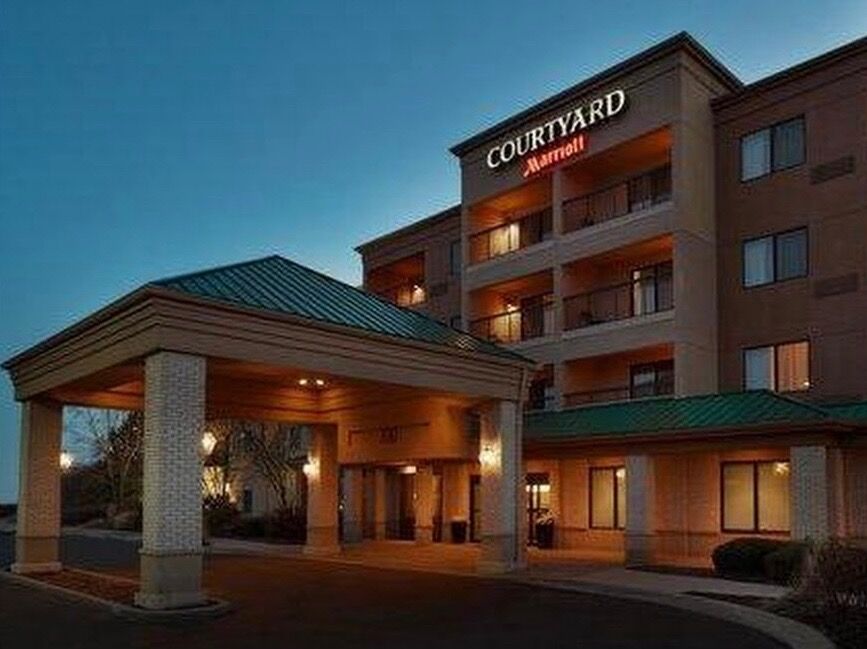 Picture of Courtyard by Marriott Chicago St. Charles