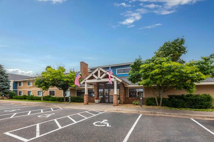 Picture of AmericInn by Wyndham North Branch