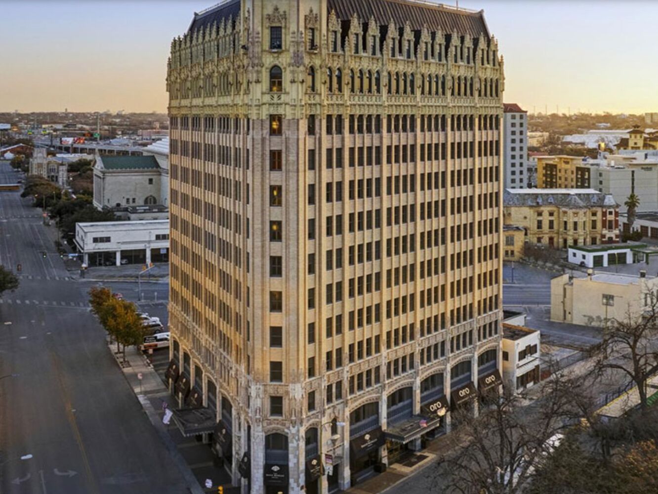 Picture of The Emily Morgan San Antonio - a DoubleTree by Hilton Hotel