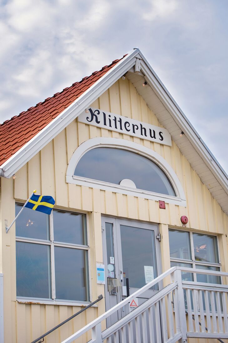 The couple hosted the reception at the historic Klitterhus Havsbadshotell, an intimate seaside hotel. “We chose that location because we love the ocean and know the restaurant very well,” says Alexandra.