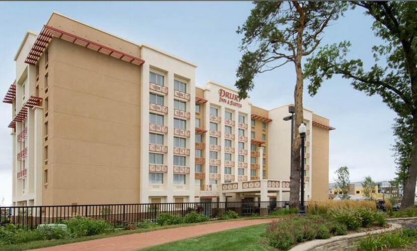 Picture of Drury Inn & Suites