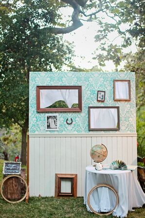 Travel-Themed Wedding Decorations