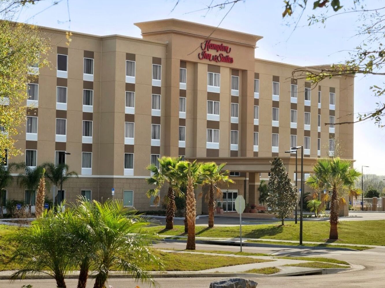 Picture of Hampton Inn & Suites Deland