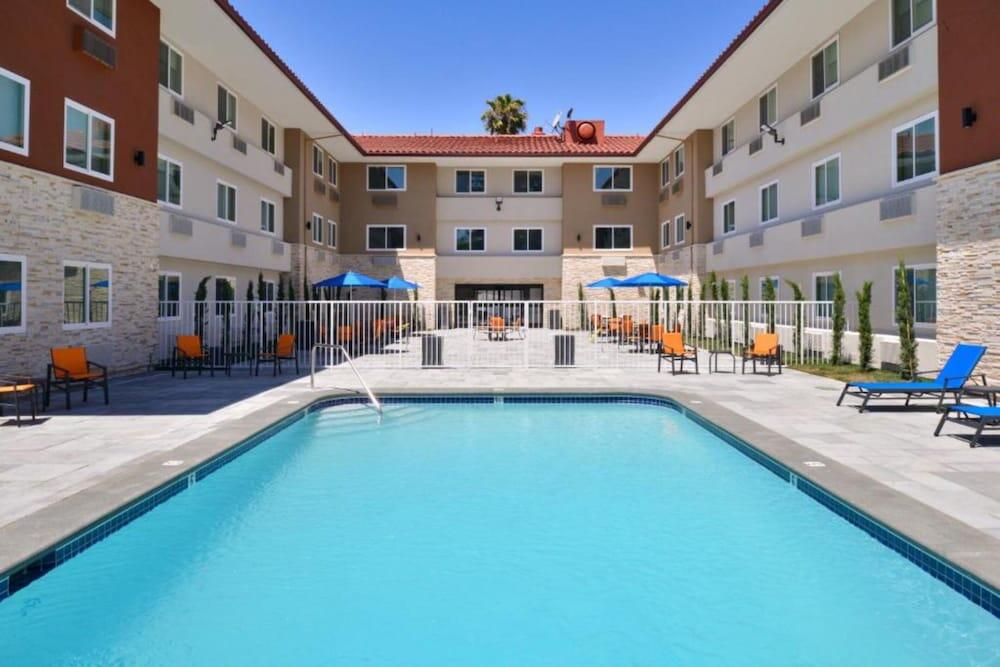 Picture of Holiday Inn Express Santa Rosa North by IHG