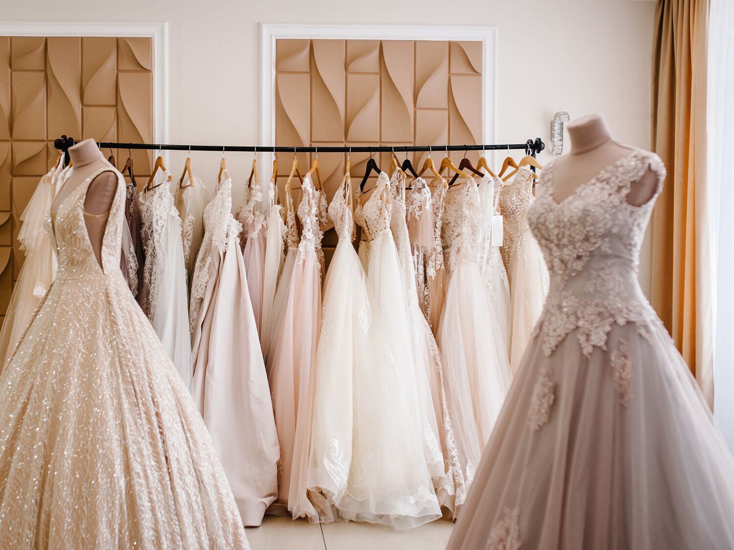 How to Start Your Wedding Dress Search