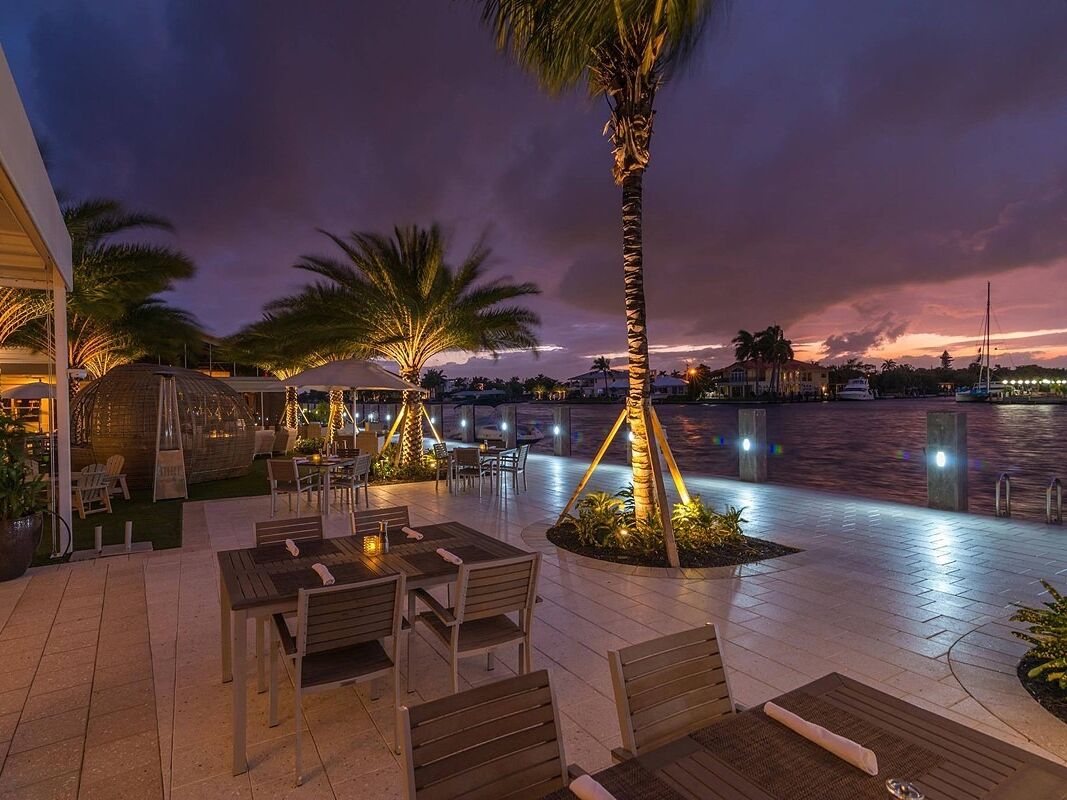 Picture of Shooters Waterfront