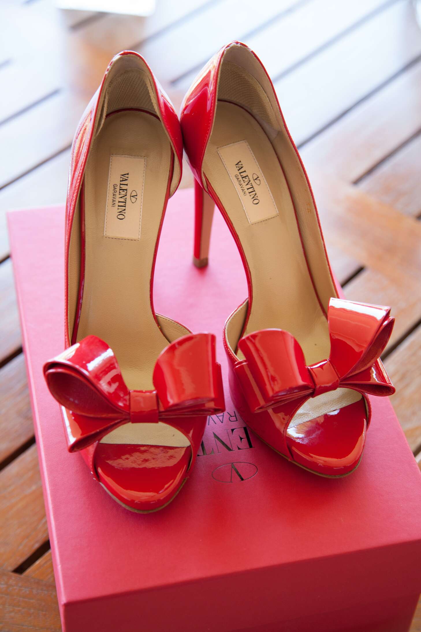 parallel Mona Lisa Tilsyneladende Red Valentino Shoes with Bow Detail