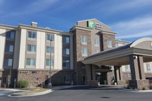 Picture of Holiday Inn Express & Suites Springville South Provo Area an IHG Hotel