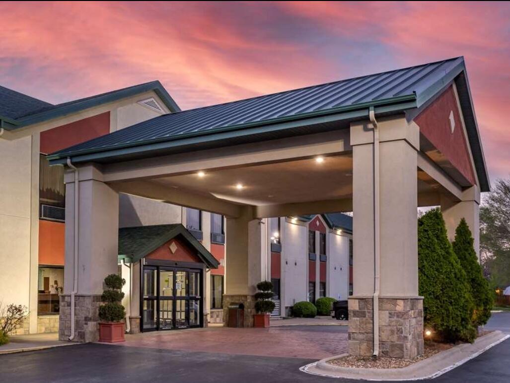 Picture of Best Western Plus Springfield Airport Inn