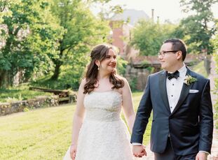 Rebecca Walters and Andrew Hahm’s story began subtly during their college years. The bride recalls, “Though we did not talk that much at this point, a