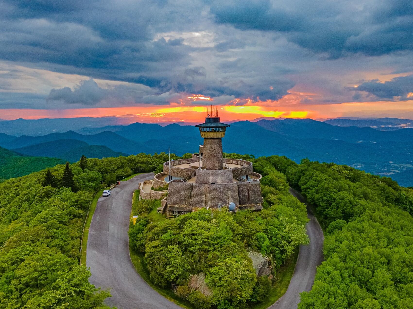 Picture of Brasstown Bald Visitors Center