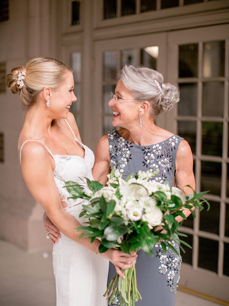 bride and mother