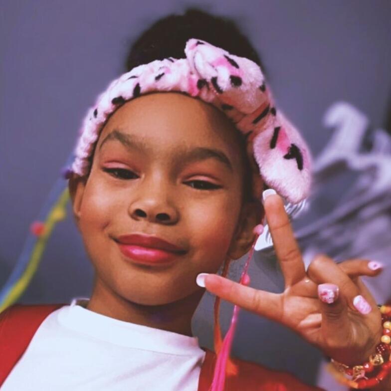 Eva "The Diva" Oglesby