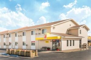 Picture of Super 8 by Wyndham Moberly MO