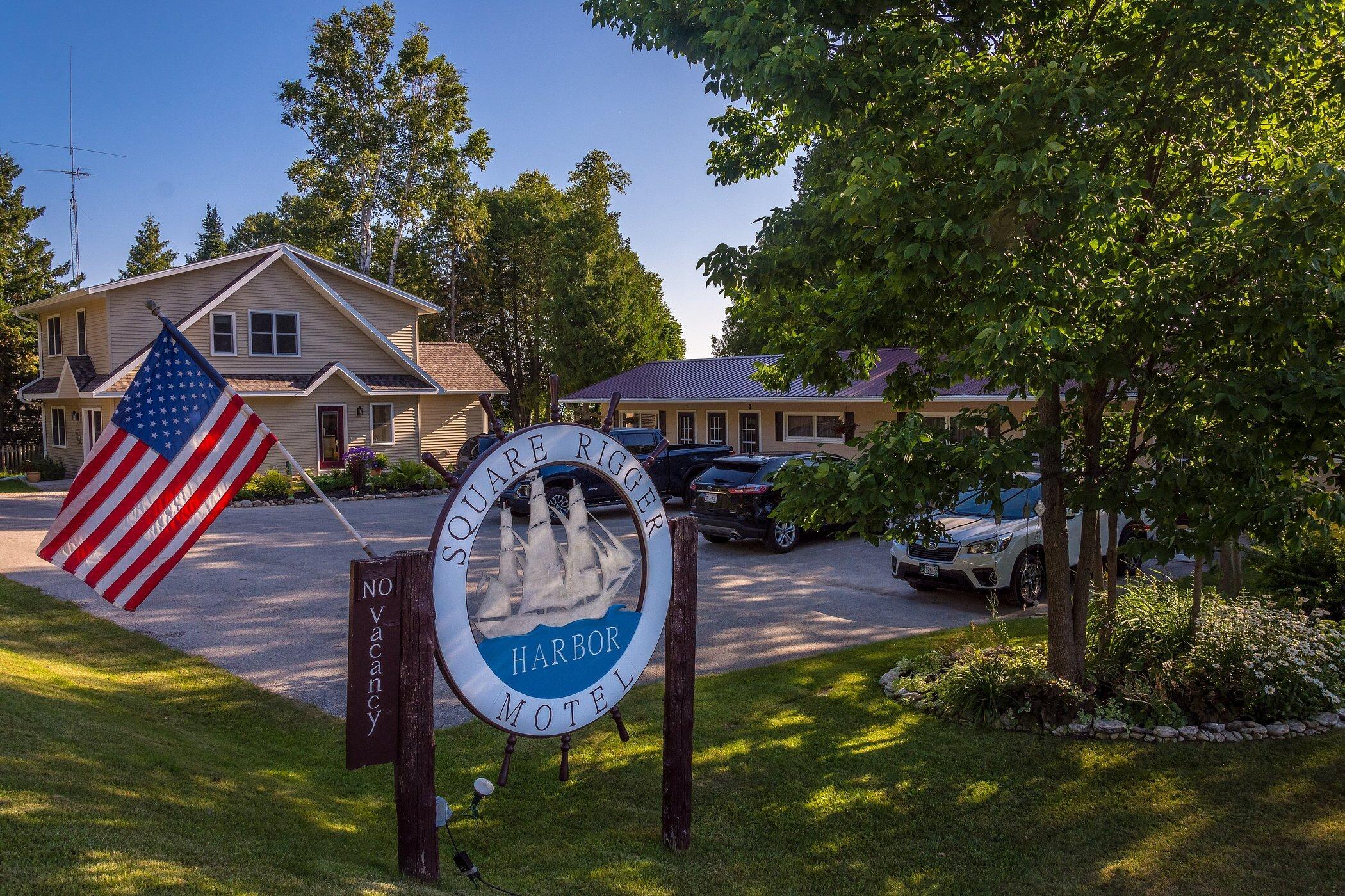 Picture of Square Rigger Harbor Motel
